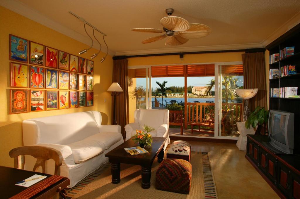 Pelican Bay Hotel Freeport Quarto foto
